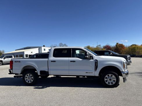 Used 2024 Ford F250 XLT image 4