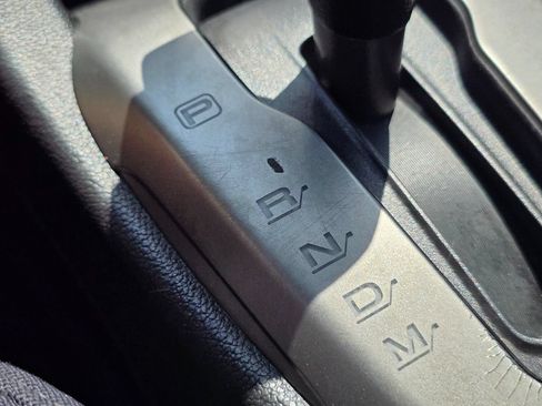 Used 2014 Chevrolet Sonic LT FWD image 39