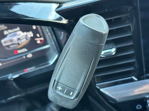 Used 2024 GMC Sierra 1500 SLT image 34