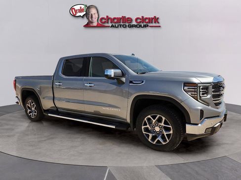 New 2026 GMC Sierra 1500 SLT AWD/4WD image 7