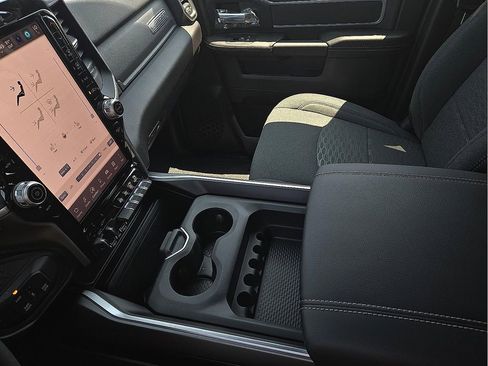 Used 2025 RAM 3500 Big Horn image 20