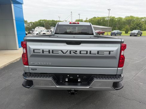Used 2025 Chevrolet Silverado 1500 W/T w/ WT Value Package RWD image 4