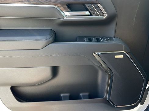 New 2026 GMC Sierra 1500 SLT w/ SLT Premium Package image 23