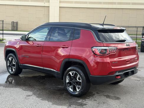 Used 2018 Jeep Compass Trailhawk w/ Leather Interior Group AWD/4WD image 6