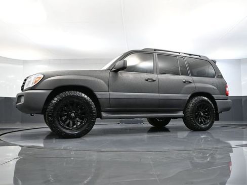 Used 2006 Toyota Land Cruiser image 56