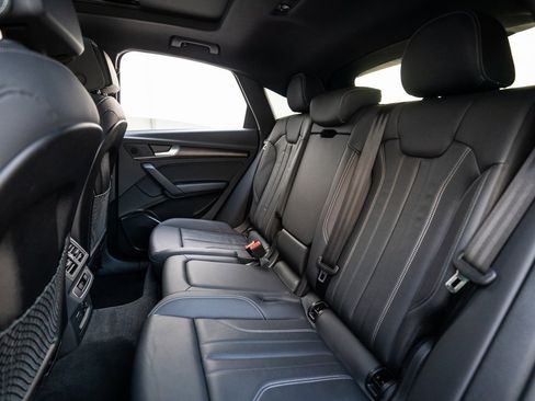 Used 2023 Audi Q5 2.0T Premium w/ Convenience Package image 41