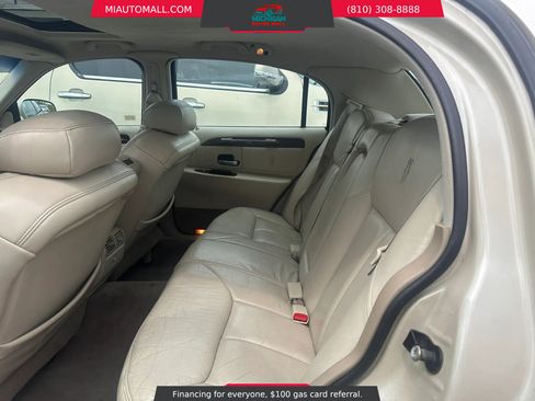 Used 1999 Lincoln Town Car Cartier RWD image 23
