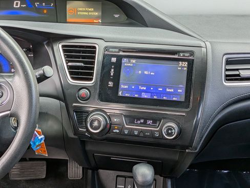 Used 2015 Honda Civic SE image 17