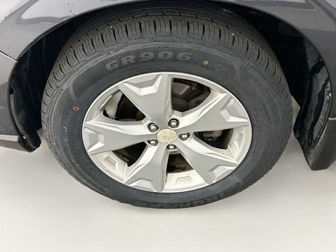 Used 2016 Subaru Forester 2.5i Premium AWD/4WD image 11