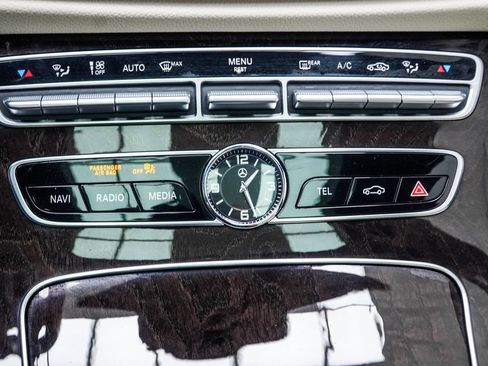 Used 2019 Mercedes-Benz E 450 4MATIC Wagon image 27