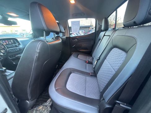 Used 2017 Chevrolet Colorado Z71 image 10