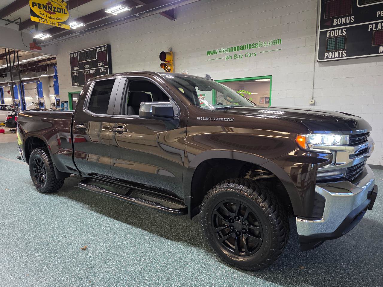 Used 2019 Chevrolet Silverado 1500 LT w/ Trailering Package AWD/4WD image 4