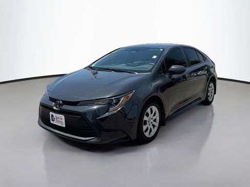 Used 2026 Toyota Corolla LE FWD image 3