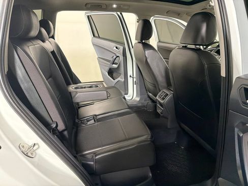 Used 2021 Volkswagen Tiguan SEL AWD/4WD image 22