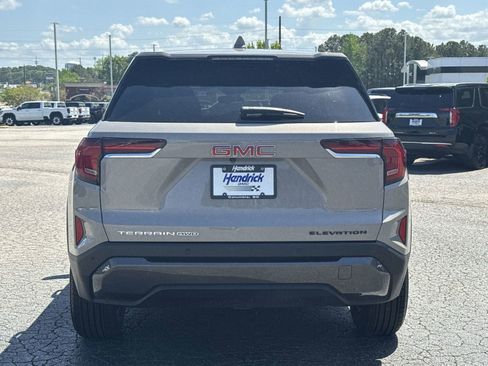 Used 2026 GMC Terrain Elevation image 9