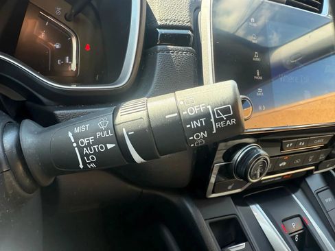 Used 2020 Honda CR-V Touring image 15