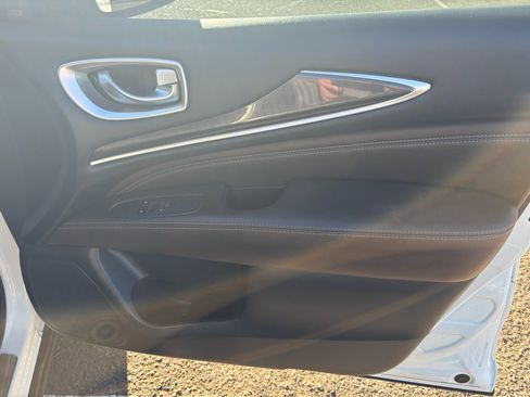 Used 2016 INFINITI QX60 Luxe w/ Premium Plus Package image 13