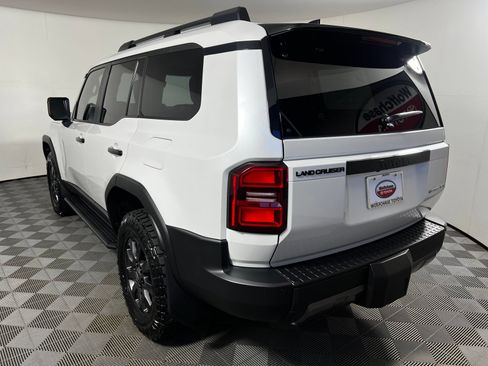 Used 2027 Toyota Land Cruiser AWD/4WD image 7
