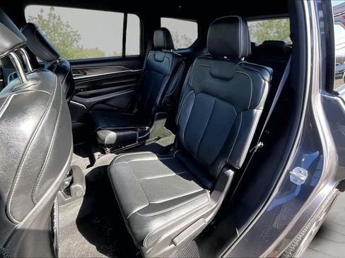 Used 2024 Jeep Grand Cherokee L Overland image 26