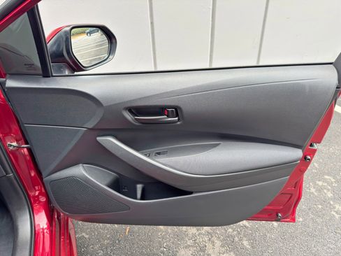 Used 2022 Toyota Corolla LE FWD image 37