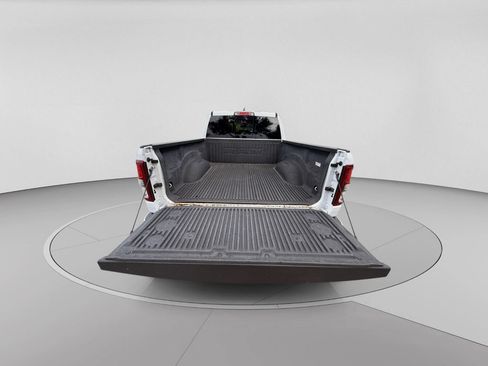 Used 2021 RAM 1500 Big Horn RWD image 30