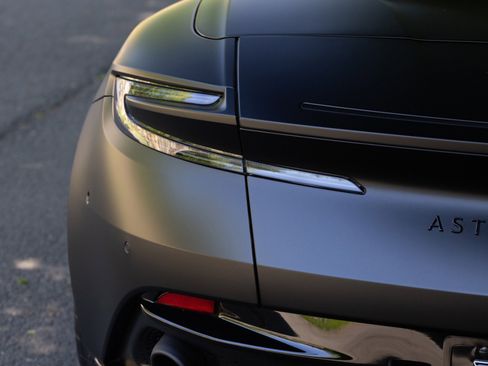 Used 2025 Aston Martin DB12 Convertible RWD image 35