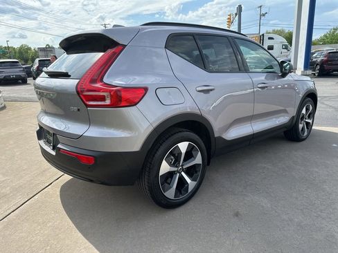 Certified 2026 Volvo XC40 B5 Plus AWD/4WD image 6