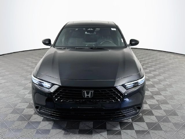 Used 2023 Honda Accord Sport image 2