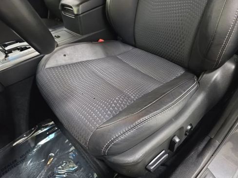 Used 2014 Toyota Camry SE FWD image 26