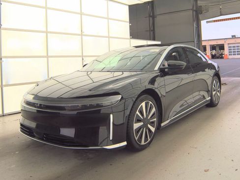 Used 2023 Lucid Air Touring AWD/4WD image 4