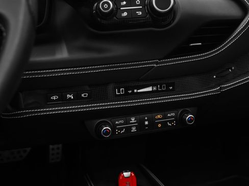 Certified 2022 Ferrari F8 Tributo RWD image 61