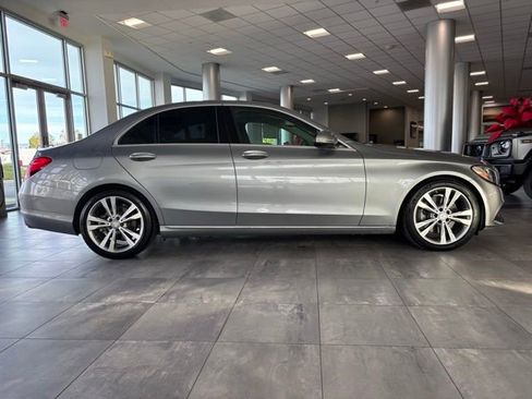 Used 2015 Mercedes-Benz C 300 Sedan image 2