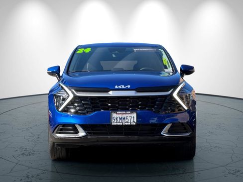 Certified 2024 Kia Sportage EX image 9