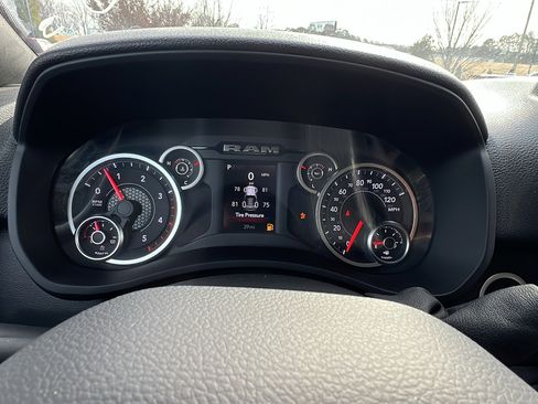 Used 2025 RAM 2500 Big Horn w/ Bed Convenience Group image 29