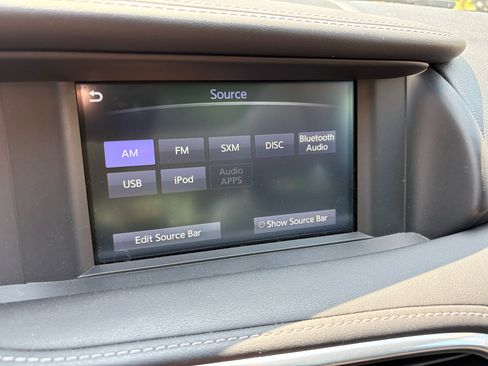 Used 2018 INFINITI QX30 Premium w/ Navigation Package image 32