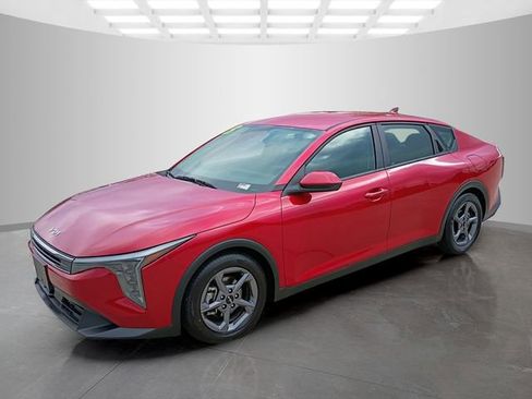 Used 2025 Kia K4 LXS image 4