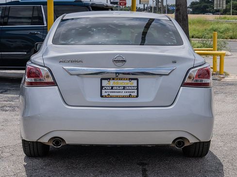Used 2015 Nissan Altima 2.5 S w/ Power Driver Seat Package FWD image 6