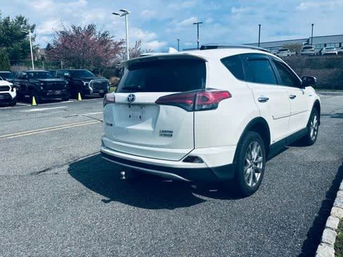 Used 2016 Toyota RAV4 Limited w/ Advanced Technology Package image 4