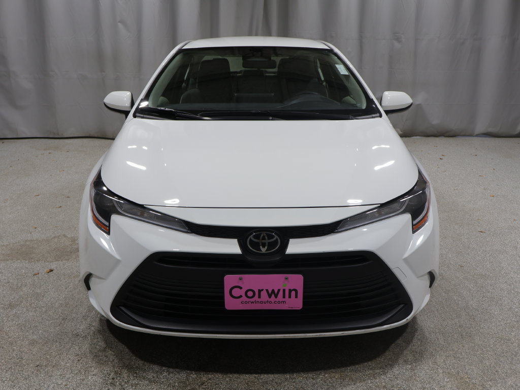 Used 2024 Toyota Corolla LE w/ LE Convenience Package FWD image 8