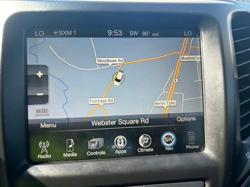 Used 2018 Jeep Cherokee Limited AWD/4WD image 33