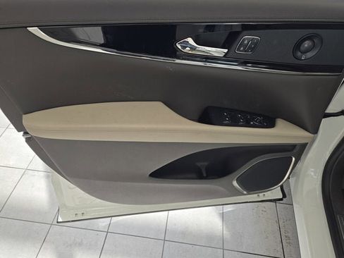 Used 2023 Lincoln Nautilus Reserve w/ Equipment Group 201A image 21