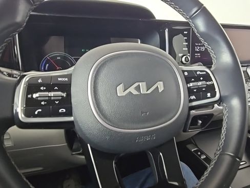 Used 2023 Kia Sorento EX image 25