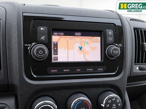 Used 2021 RAM ProMaster 2500 w/ Convenience Group FWD image 11