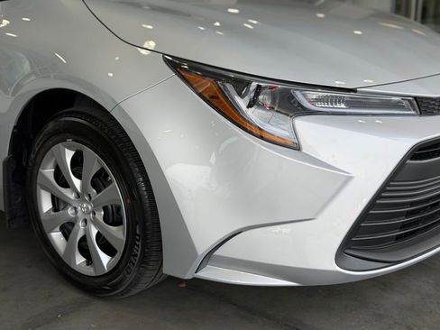 Used 2026 Toyota Corolla LE FWD image 9