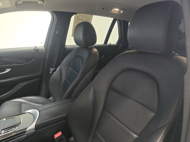 Used 2020 Mercedes-Benz GLC 300 image 18