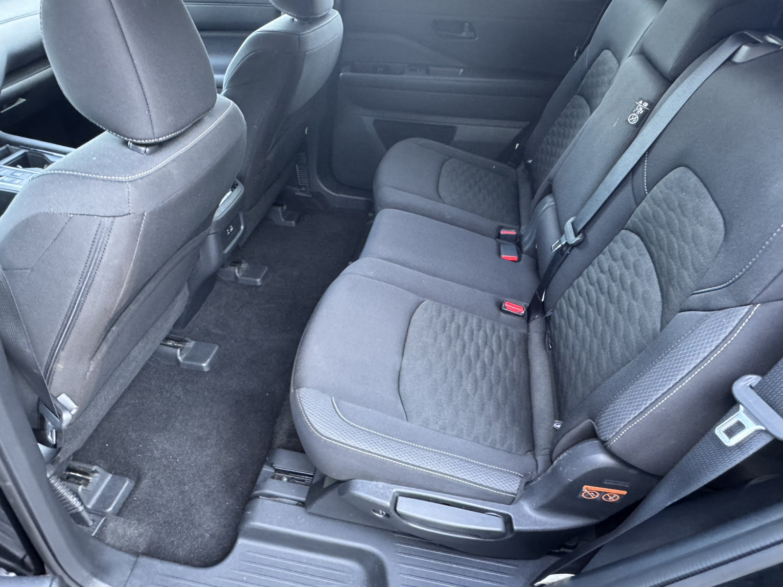 Used 2024 Nissan Pathfinder SV AWD/4WD image 23
