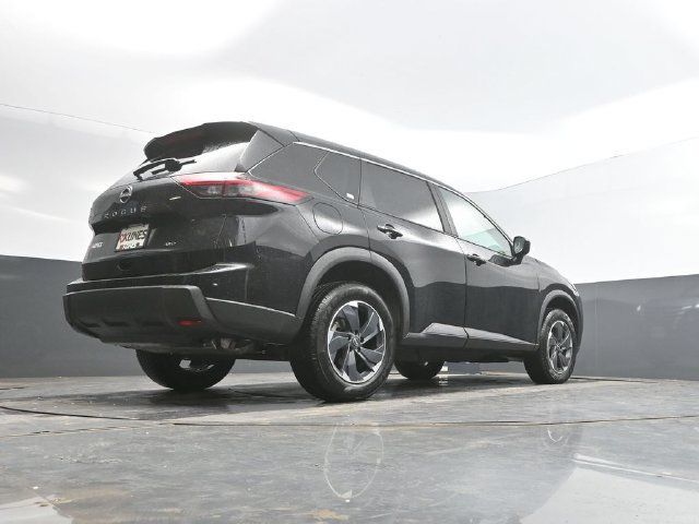 Used 2025 Nissan Rogue SV AWD/4WD image 41