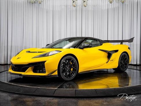 Used 2026 Chevrolet Corvette ZR1 w/ ZR1 Carbon Fiber Aero Package RWD image 11