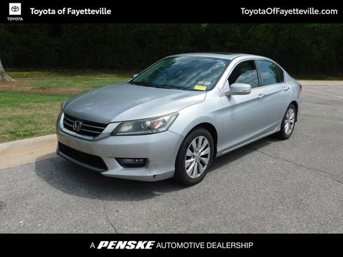 Used 2015 Honda Accord EX image 1