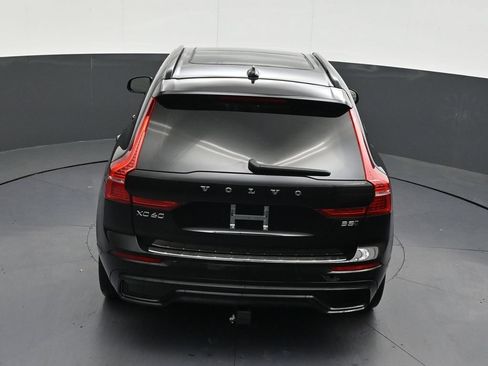 Used 2024 Volvo XC60 B5 Plus w/ Protection Package Premier AWD/4WD image 17